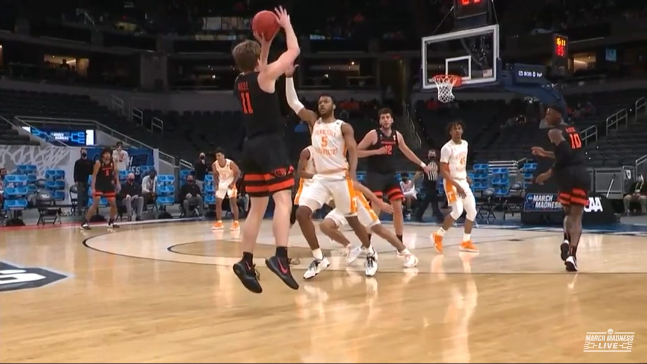 Top 10 3-pointers from the First Round of the NCAA Tournament
