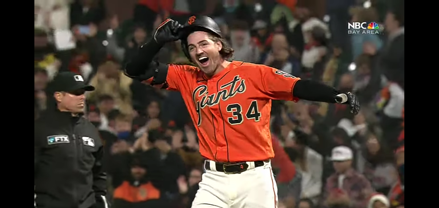 GIANTS PULL OFF INSANE WIN!! Tie it on HR on last out, then win on sac fly from PITCHER!!