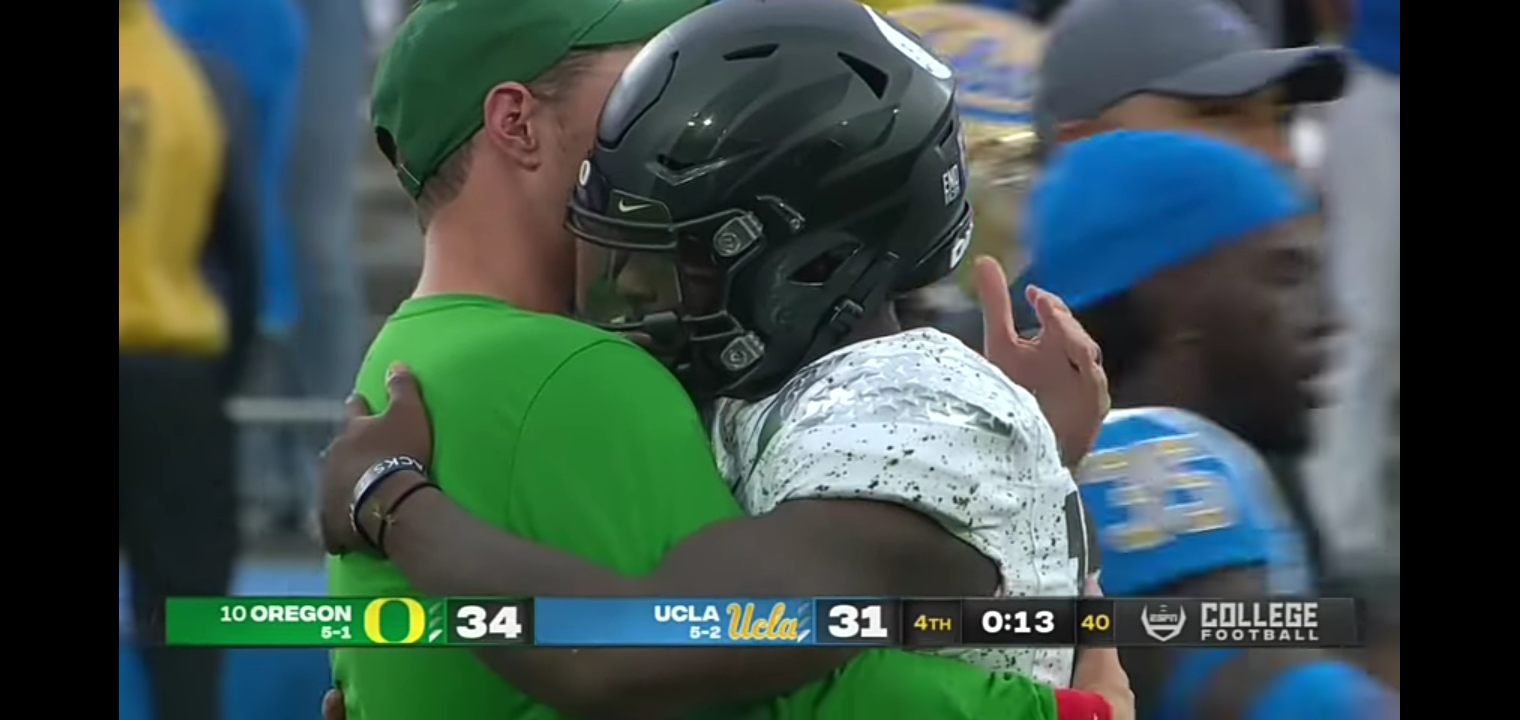 Oregon Ducks at UCLA Bruins