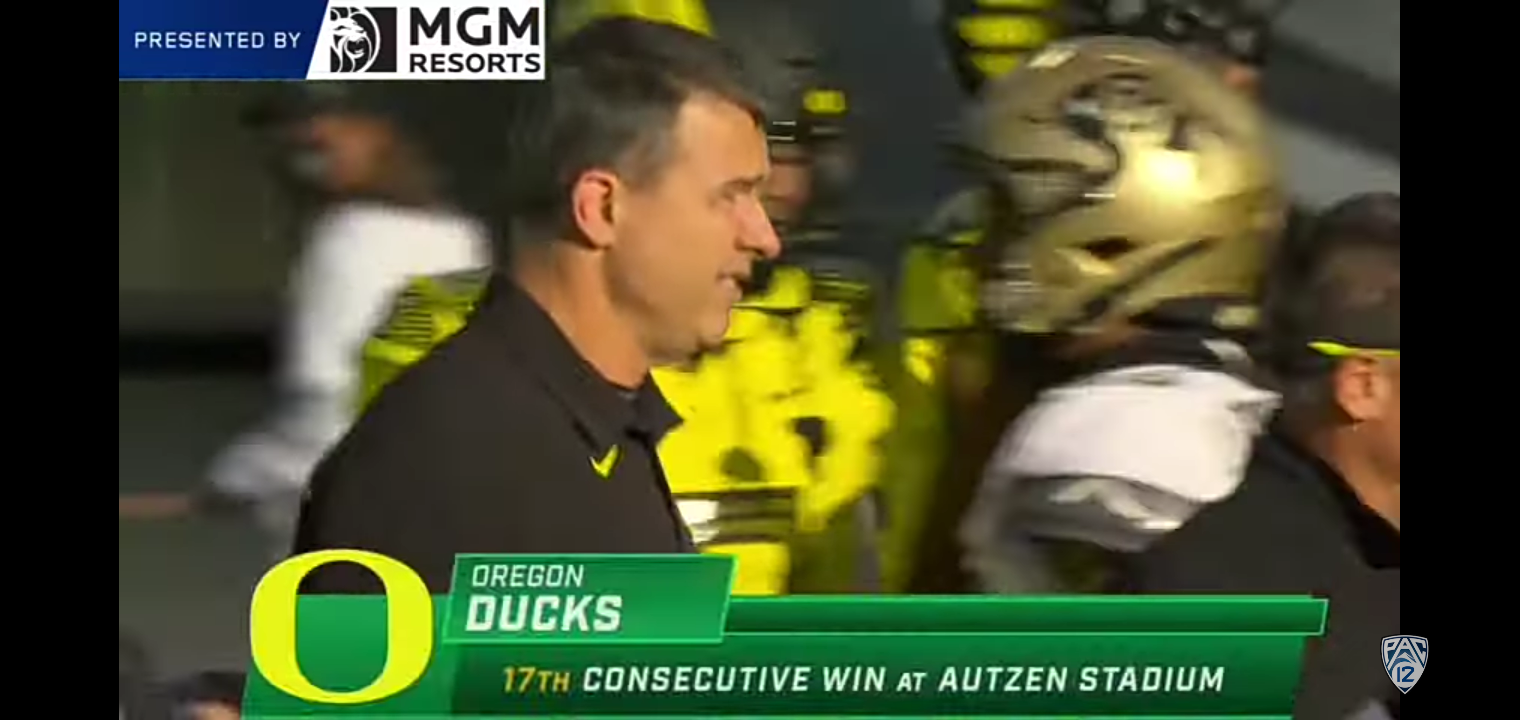 No. 7 Ducks rout Buffs 52-29, improve to 7-1 overall