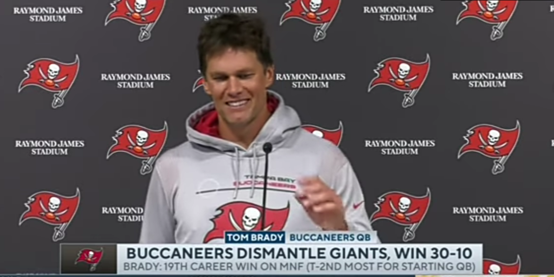 Tom Brady on Bucs Offense, Mike Evans, Upcoming Schedule & MORE
