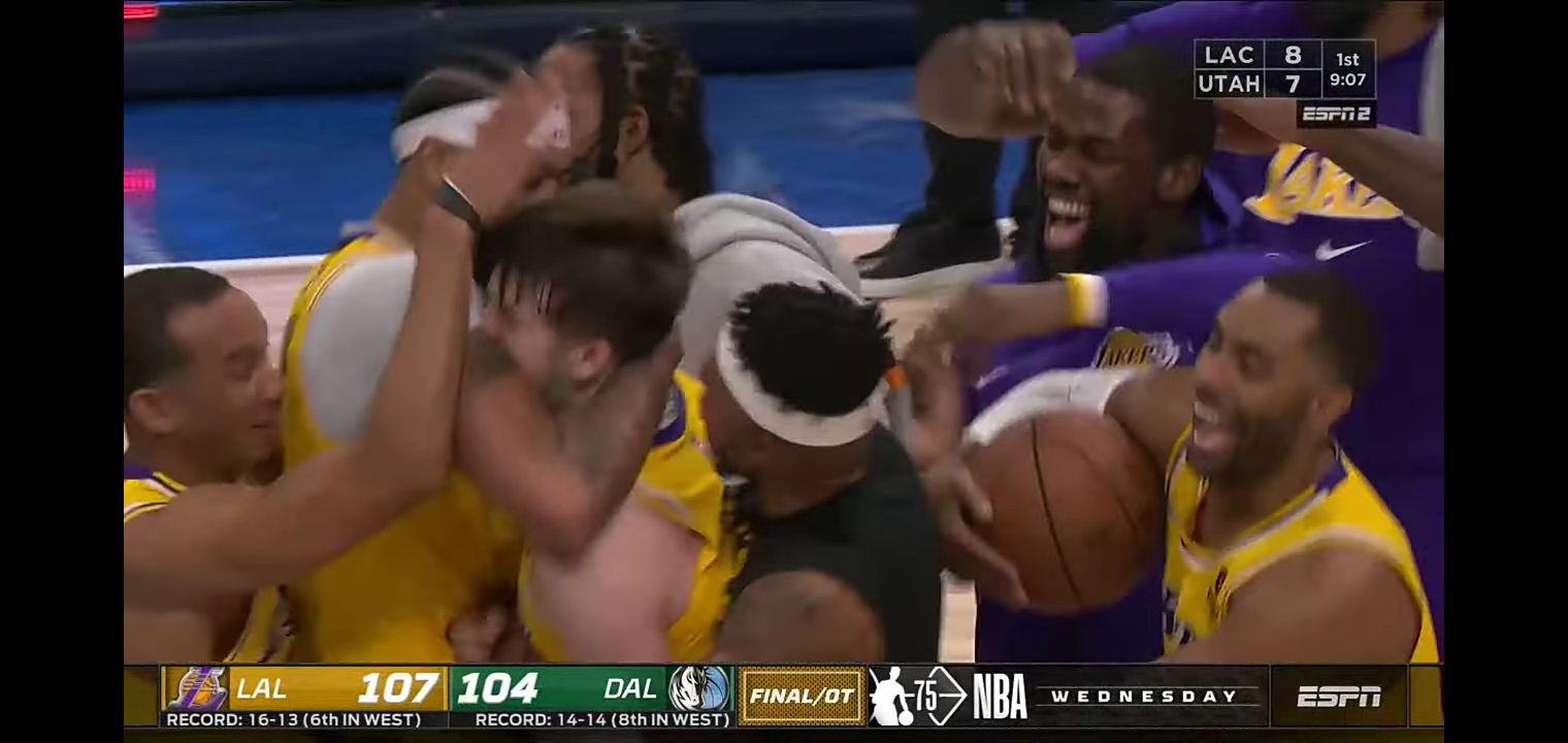 LAKERS at MAVERICKS | FULL GAME HIGHLIGHTS