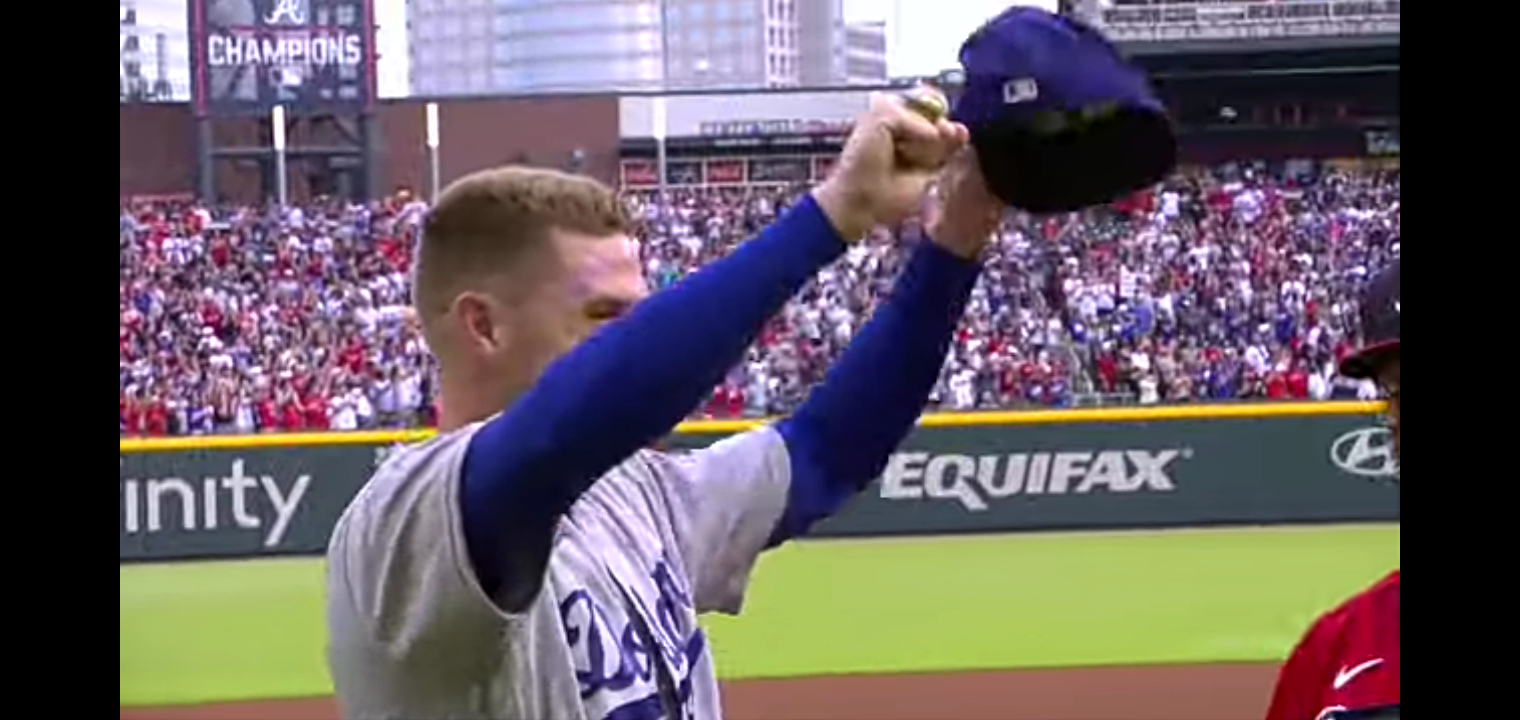 An EMOTIONAL RETURN! Freeman receives World Series ring, gets standing ovation in return to Atlanta!