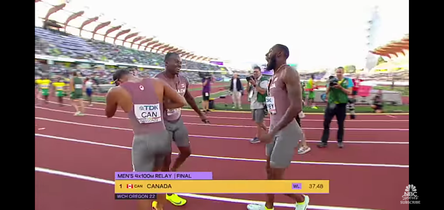 De Grasse DENIES USA gold with epic anchor leg to win 4×100 world title