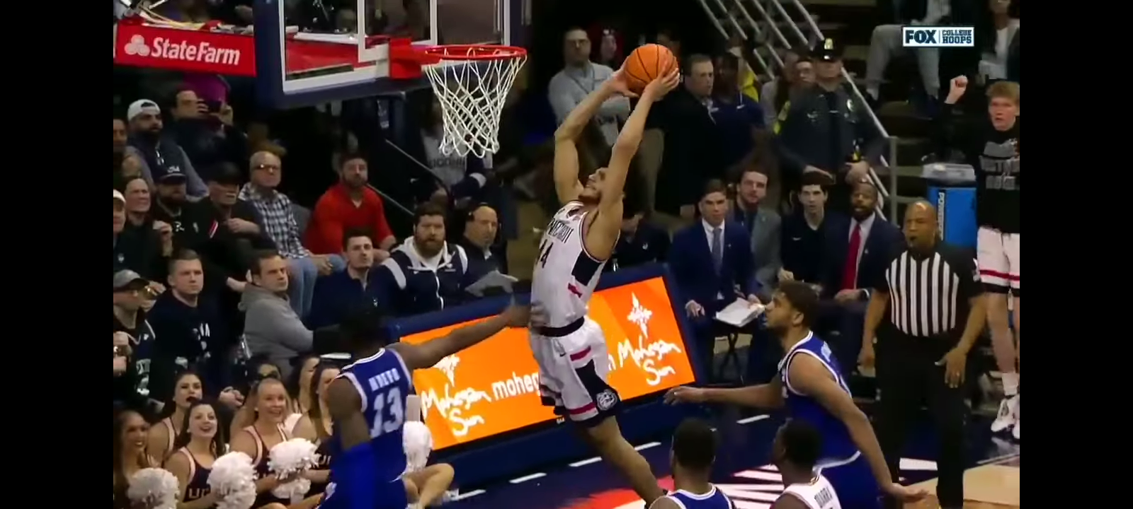 UConn has it’s own Dunk Contest in win over Seton Hall