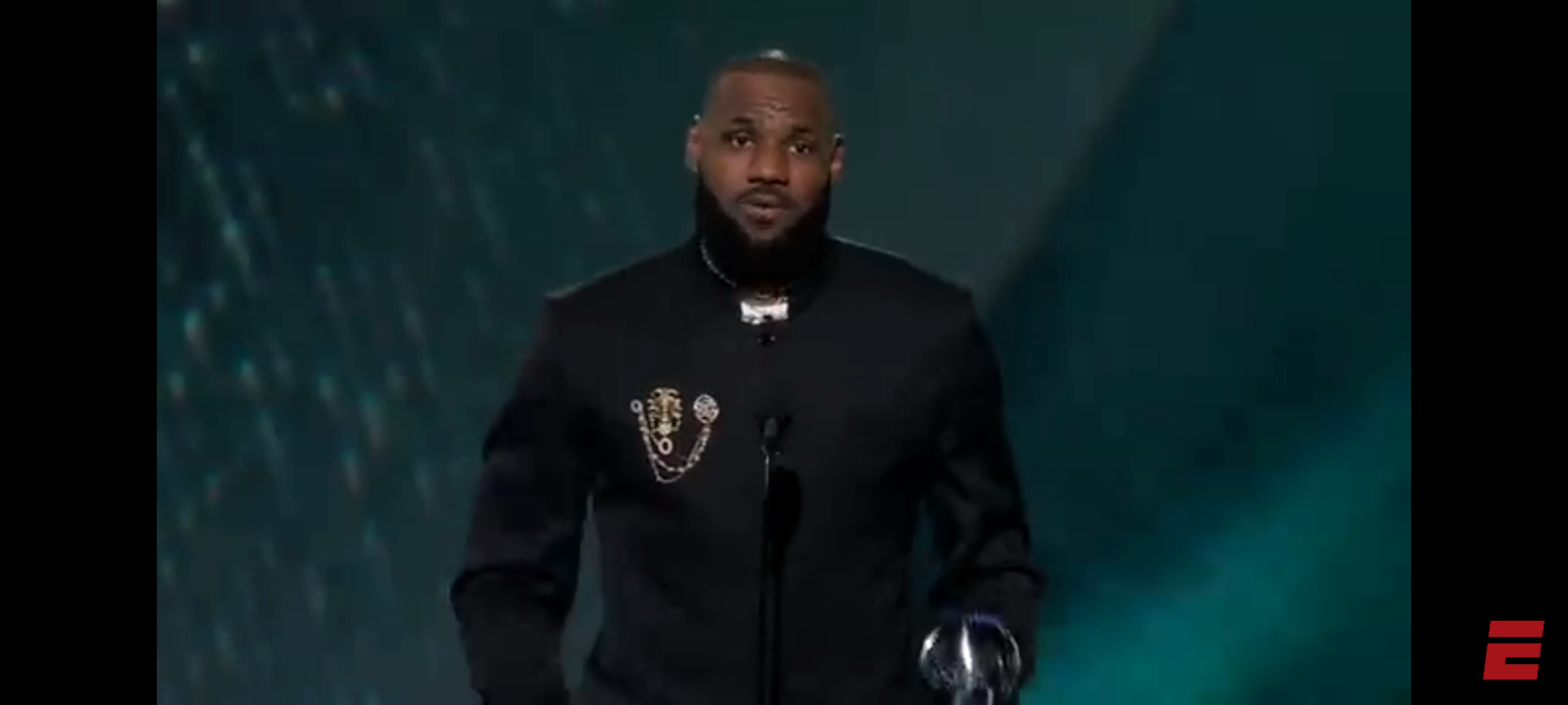 LeBron James says he can still give the game everything