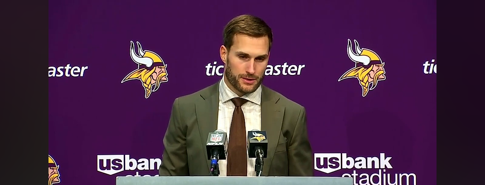 Kirk Cousins Says The Band Creed Keeps Taking The Vikings “HIGHER” After Win Over 49ers