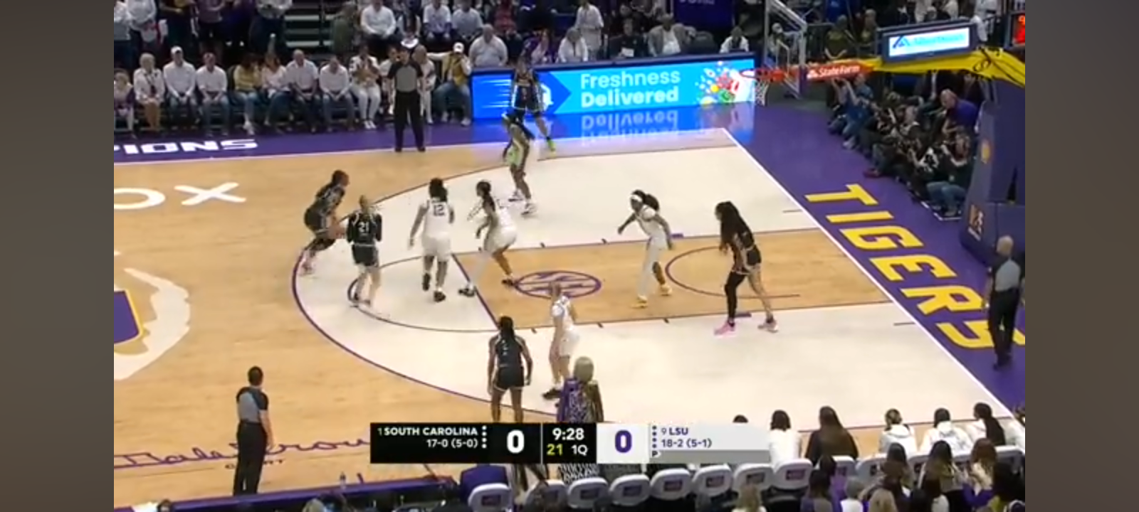 HISTORIC SHOWDOWN 🔥 No. 1 South Carolina Gamecocks vs. No. 9 LSU Tigers