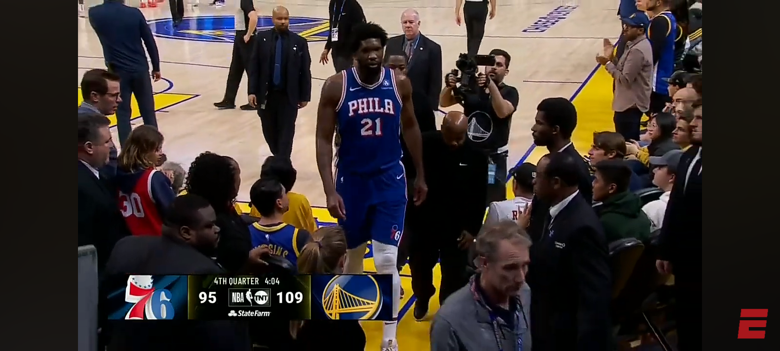 Joel Embiid leaves game after Jonathan Kuminga falls on his left leg