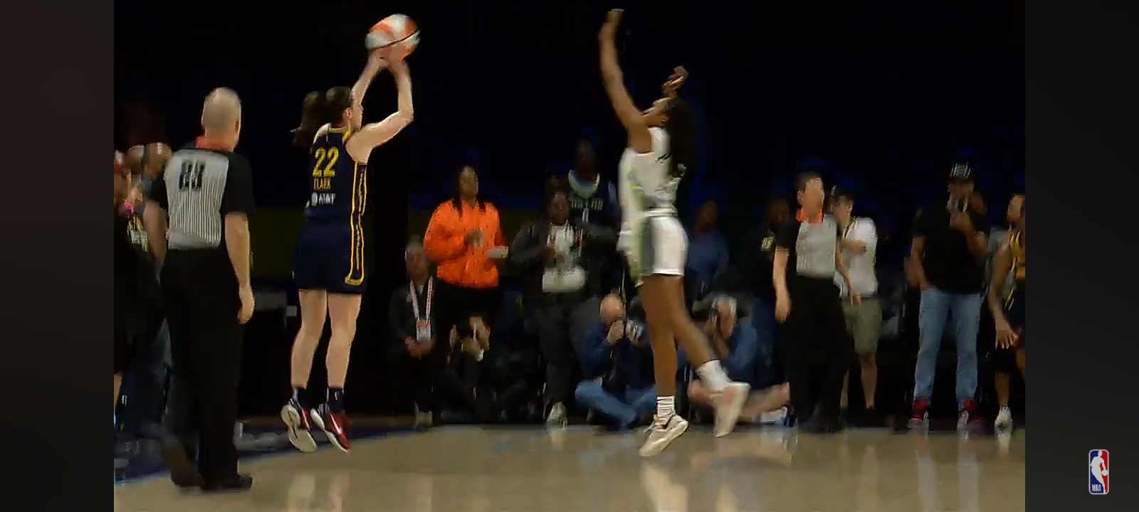 Caitlin Clark GETS BUCKETS In Her WNBA Preseason Debut! 🔥