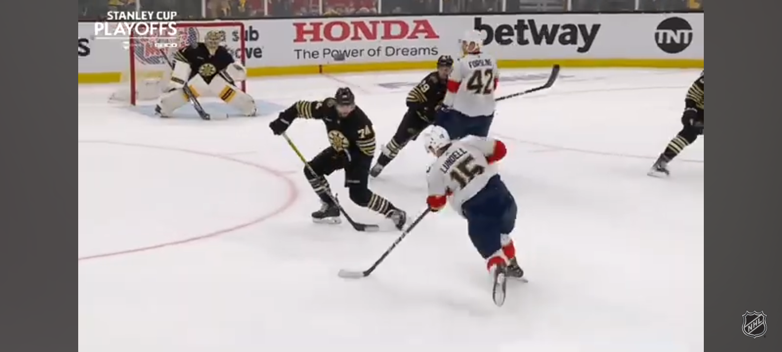 Panthers eliminate Bruins AGAIN, on to the ECF!! 🐀