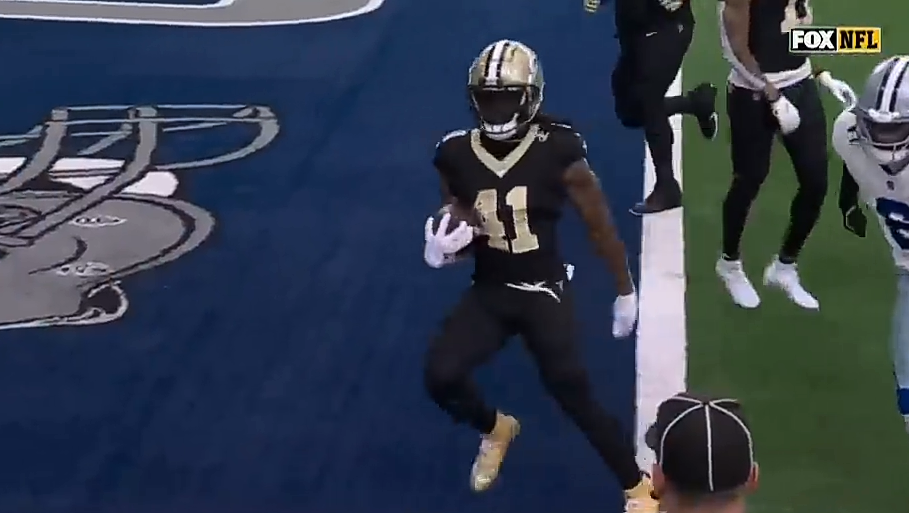 Alvin Kamara’s 4 TDs help Saints TROUNCE Cowboys, first game in NFL history with a 44-19 score