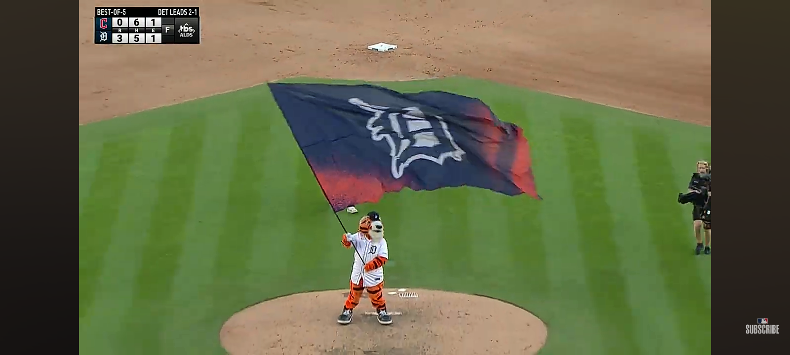 FULL 9TH INNING: Tigers win first Postseason game at home since 2013!