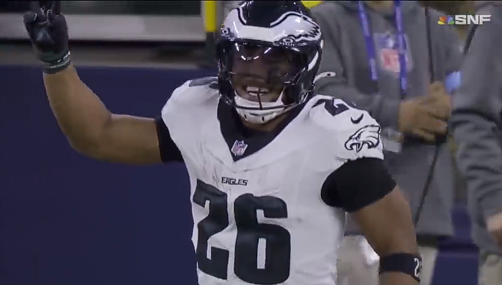 Saquon Barkley’s 2 TD’s POWER Eagles past Rams on SNF, win 7th straight game