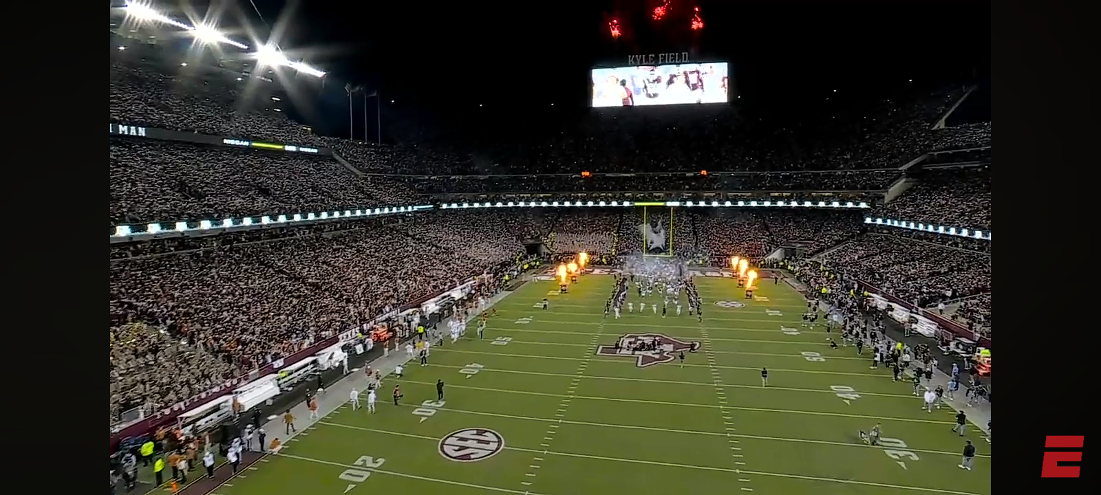 Texas Longhorns vs. Texas A&M Aggies | Full Game Highlights
