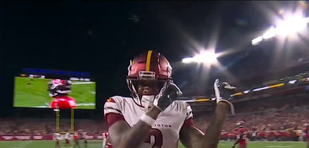 Zane Gonzalez’s GW field goal helps Commanders SHOCK Bucs, advance to Divisional Round
