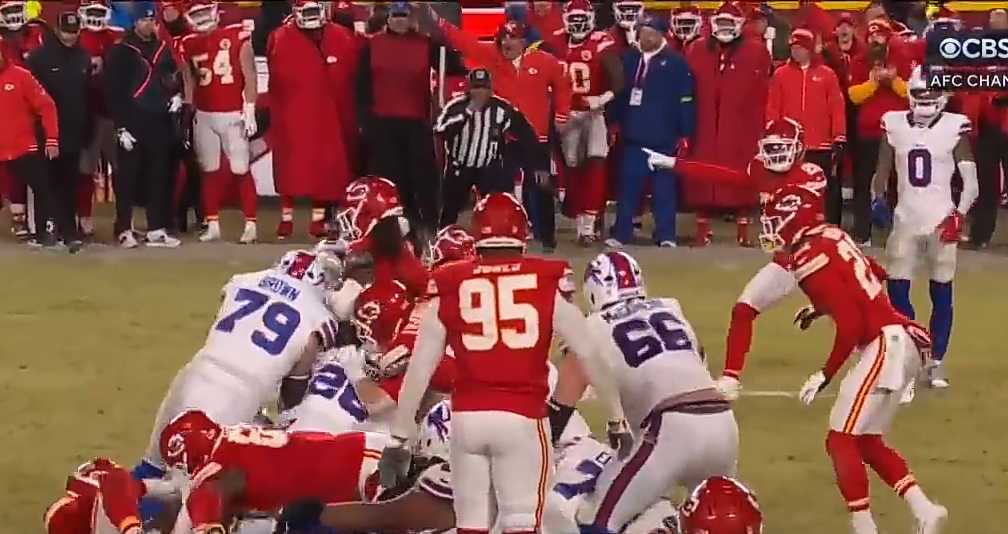 Chiefs HOLD OFF Bills, advance to 3rd straight Super Bowl
