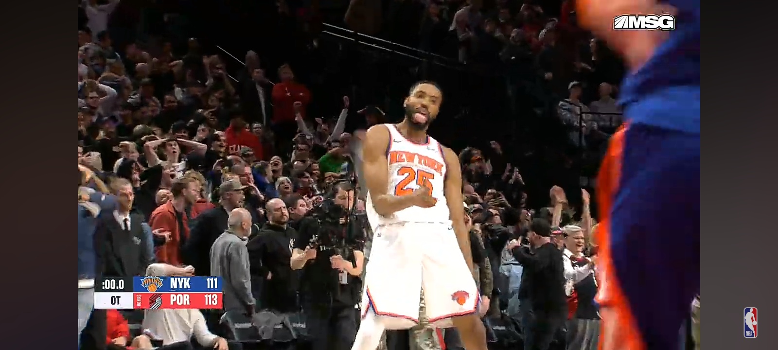 Mikal Bridges Drains the Three To Win The Game!