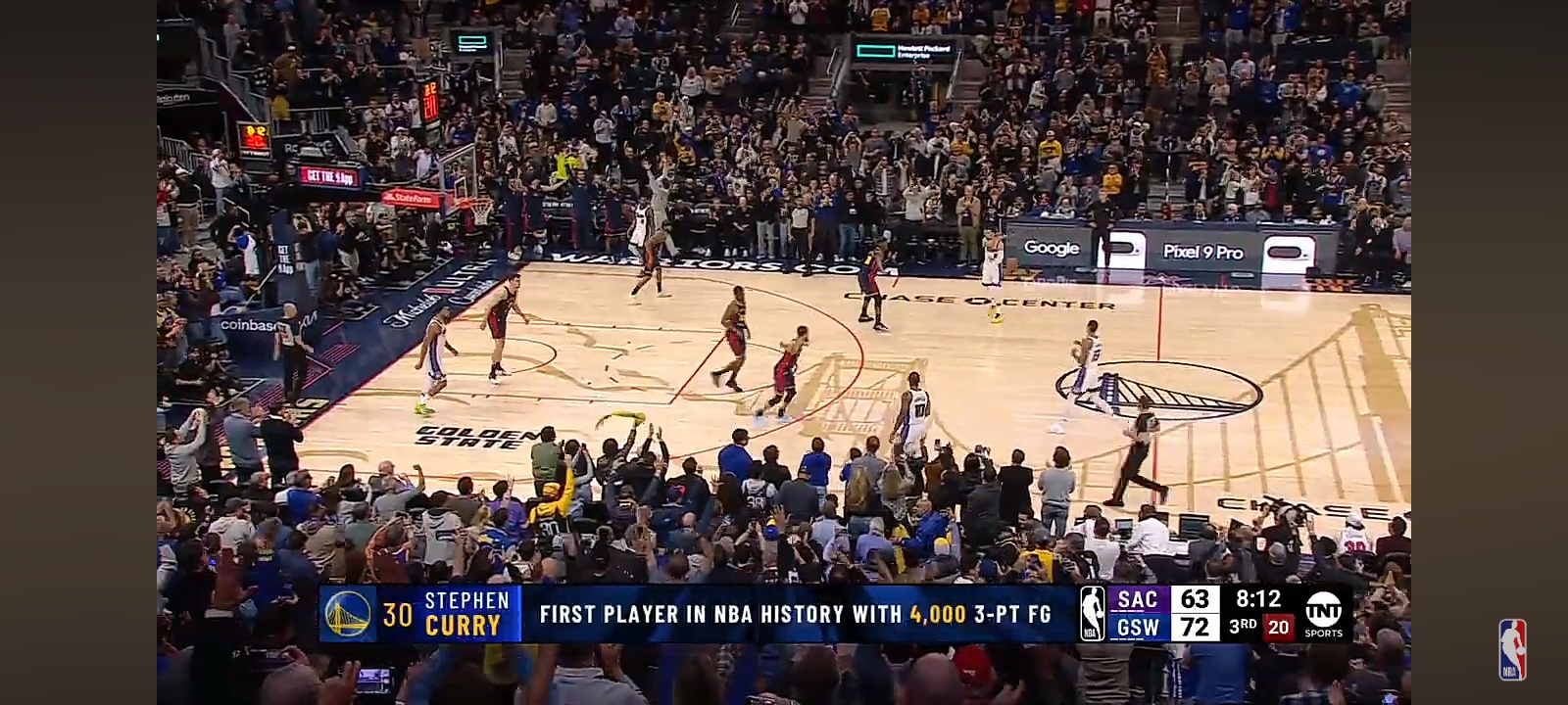 Stephen Curry Makes His 4,000th 3-Point Shot!
