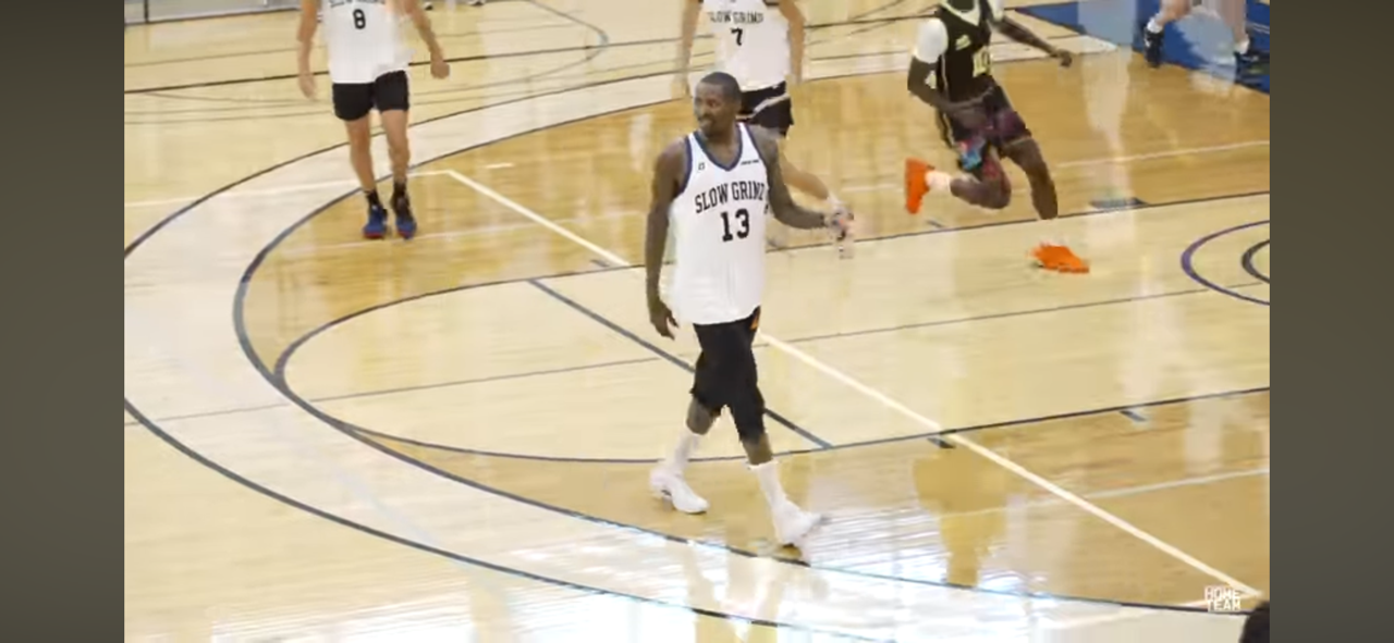 Isaiah Thomas and Jamal Crawford Team Up at the Zeke End