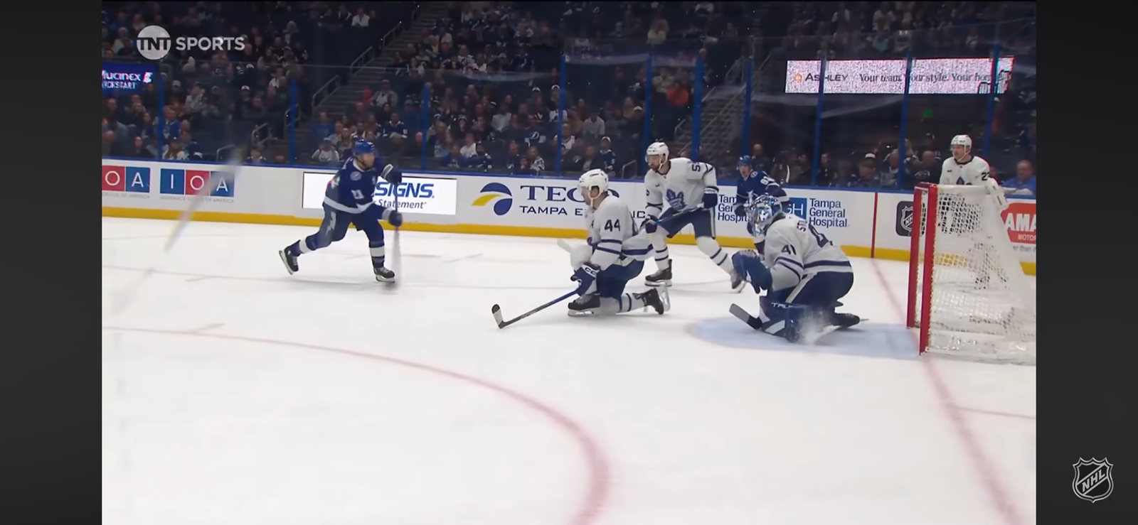 Maple Leafs vs. Lightning | NHL Highlights