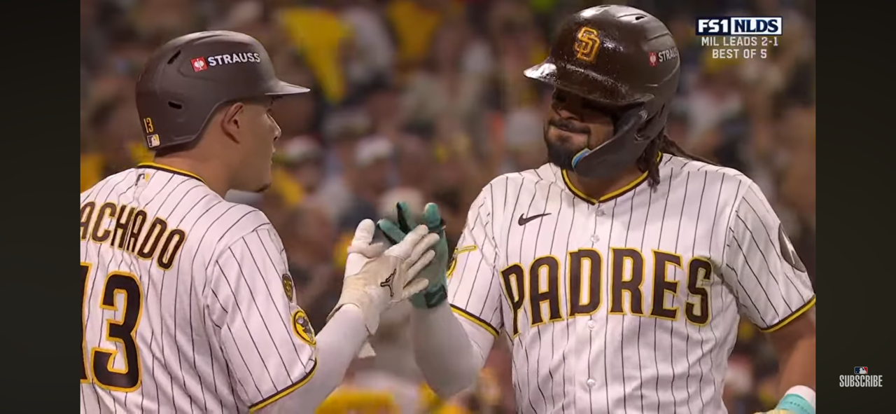 FULL INNING: Brewers’ Garrett Mitchell SAVES GAME with insane grab as Padres try to rally